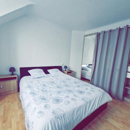 Le Trinidad Apartment Troyes Exterior foto